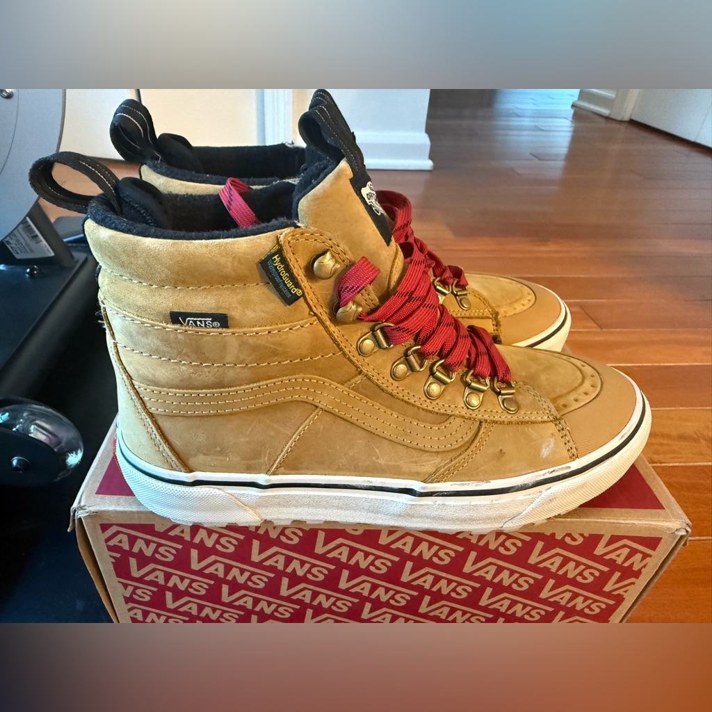 Vans High Top Boots Size 9